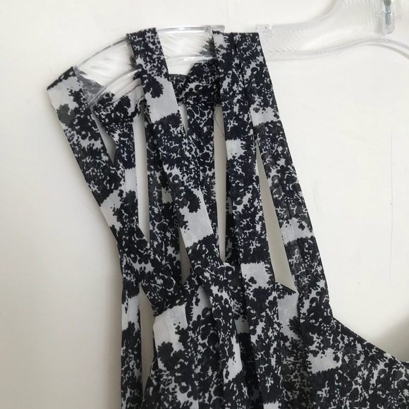 Double InBrass | Mini Dress - Picture 2 of 8